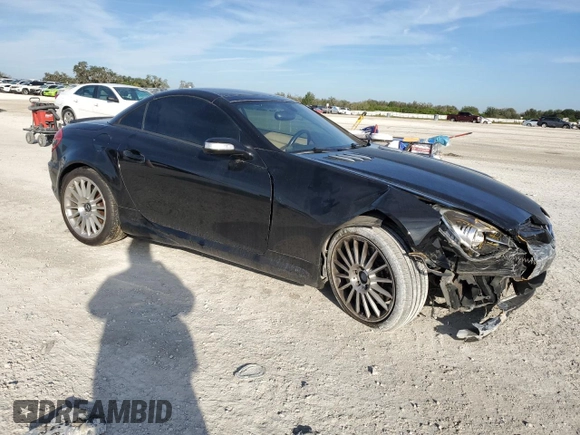 2006 Mercedes-Benz SLK-Class 5.5L AMG with VIN WDBWK73F06F100763, listed as a Copart auction lot 86308114 with 147,759 mi miles and Salvage Title. Bid and sale history available at carsss.com. Image 4.