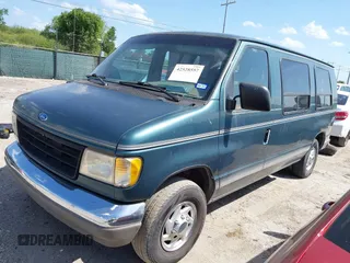 1995 Ford Econoline Cargo z VIN 1FDEE14Y9SHA29638, wystawiony jako IAAI lot #42528557 z przebiegiem Nie podano mil oraz . Historia ofert i sprzedaży dostępna na DreamBid. Obrazek 2.