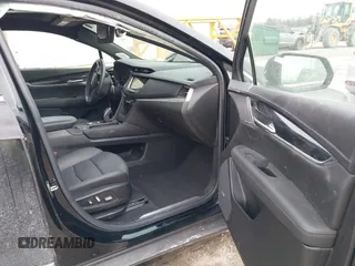 2021 Cadillac XT5 AWD Premium Luxury with VIN 1GYKNDRS7MZ168493, listed as a IAAI auction lot 41395162 with 33,064 mi miles. Bid and sale history available at carsss.com. Image 5.