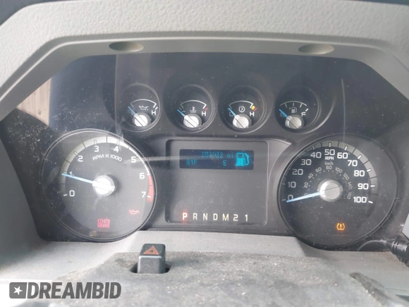 2013 Ford F-250 XL z VIN 1FT7X2A64DEA86642, wystawiony jako IAAI lot #42278335 z przebiegiem 253 022 mil mil oraz . Historia ofert i sprzedaży dostępna na DreamBid. Obrazek 7.