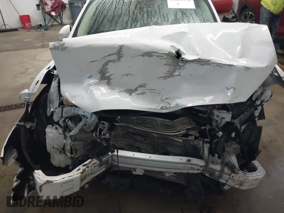 2019 Ford Fusion Titanium with VIN 3FA6P0D98KR124007, listed as a IAAI auction lot 41639572 with 80,272 mi miles. Bid and sale history available at carsss.com. Image 6.