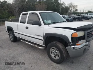 2007 GMC Sierra 2500HD Classic SLE1 with VIN 1GTHC29U77E115168, listed as a IAAI auction lot 41345086 with 161,607 mi miles. Bid and sale history available at carsss.com. Image 1.