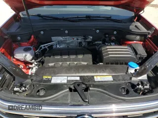 2024 Volkswagen Atlas SEL with VIN 1V2BR2CA3RC533646, listed as a Copart auction lot 52700135 with 10,498 mi miles and Salvage title. Bid and sale history available at DreamBid. Image 12.