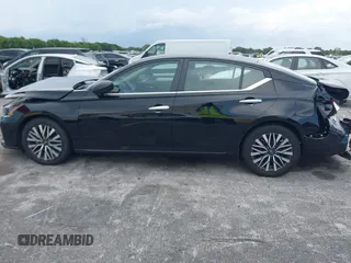 2024 Nissan Altima SV z VIN 1N4BL4DV6RN306672, wystawiony jako IAAI lot #42346382 z przebiegiem 36 491 mil mil oraz . Historia ofert i sprzedaży dostępna na DreamBid. Obrazek 14.
