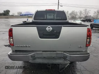 2006 Nissan Frontier SE z VIN 1N6AD06U16C416677, wystawiony jako Copart lot #47777995 z przebiegiem 173 997 mil mil oraz Szkoda całkowita • Salvage title. Historia ofert i sprzedaży dostępna na DreamBid. Obrazek 6.