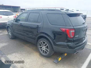 2017 Ford Explorer Sport z VIN 1FM5K8GT4HGE07722, wystawiony jako IAAI lot #42302334 z przebiegiem 79 369 mil mil oraz . Historia ofert i sprzedaży dostępna na DreamBid. Obrazek 3.