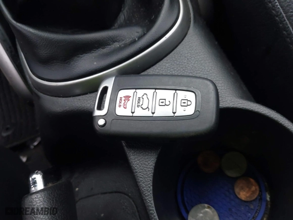 2016 Hyundai Veloster with VIN KMHTC6ADXGU273034, listed as a IAAI auction lot 40420771 with 206,694 mi miles. Bid and sale history available at carsss.com. Image 11.