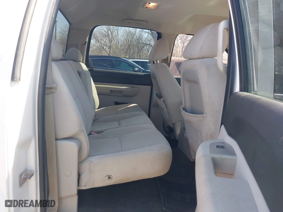 2008 Chevrolet Silverado 1500 LTZ with VIN 3GCEK13358G140922, listed as a IAAI auction lot 41707827 with 250,019 mi miles. Bid and sale history available at carsss.com. Image 8.