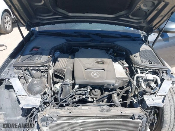2017 Mercedes-Benz E-Class E 300 Luxury with VIN WDDZF4JB7HA109242, listed as a IAAI auction lot 41754605 with 90,233 mi miles. Bid and sale history available at carsss.com. Image 10.