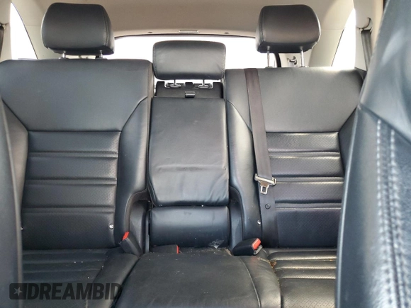 2017 Kia Sorento EX z VIN 5XYPHDA59HG337670, wystawiony jako Copart lot #61773645 z przebiegiem 146 242 mil mil oraz Czysty tytuł • Clean title. Historia ofert i sprzedaży dostępna na DreamBid. Obrazek 10.