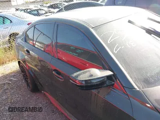 2025 BMW M3 Competition xDrive z VIN WBS33HJ02SFU69052, wystawiony jako IAAI lot #42430291 z przebiegiem Nie podano mil oraz . Historia ofert i sprzedaży dostępna na DreamBid. Obrazek 14.