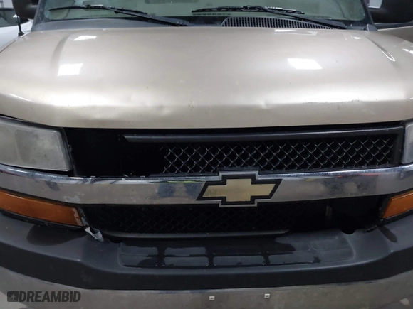 2012 Chevrolet Express Passenger 1LT with VIN 1GAZG1FAXC1127760, listed as a IAAI auction lot 41629882 with 311,110 mi miles. Bid and sale history available at carsss.com. Image 17.