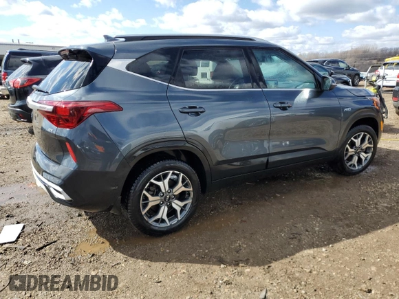 2021 Kia Seltos EX with VIN KNDERCAA9M7213448, listed as a Copart auction lot 49551385 with 58,771 mi miles and Salvage Title. Bid and sale history available at carsss.com. Image 3.