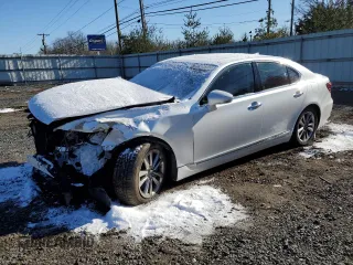 2016 Lexus LS 460 with VIN JTHCL5EF9G5026896, listed as a Copart auction lot 86105034 with 33,073 mi miles and Salvage title. Bid and sale history available at DreamBid. Image 1.