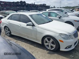 2011 Mercedes-Benz E-Class E 350 Luxury with VIN WDDHF5GB9BA270210, listed as a IAAI auction lot 41527438 with 147,692 mi miles. Bid and sale history available at carsss.com. Image 13.