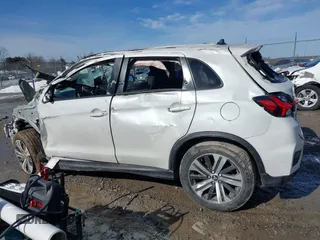 2021 Mitsubishi Outlander Sport SE with VIN JA4APVAU0MU034303, listed as a IAAI auction lot 41393826 with 32,100 mi miles. Bid and sale history available at carsss.com. Image 13.