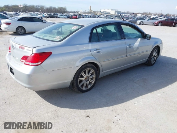 2007 Toyota Avalon XL with VIN 4T1BK36B27U231137, listed as a IAAI auction lot 41757966 with Not Provided miles and . Bid and sale history available at DreamBid. Image 4.