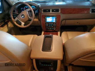 2011 Chevrolet Avalanche LTZ with VIN 3GNTKGE30BG316846, listed as a Copart auction lot 48724005 with 168,256 mi miles and Salvage Title. Bid and sale history available at carsss.com. Image 8.