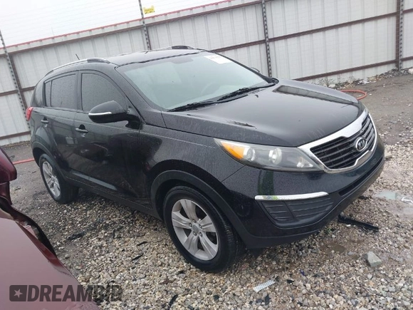 2011 Kia Sportage LX with VIN KNDPB3A25B7027733, listed as a IAAI auction lot 38570270 with 186,271 mi miles and . Bid and sale history available at carsss.com. Image 1.