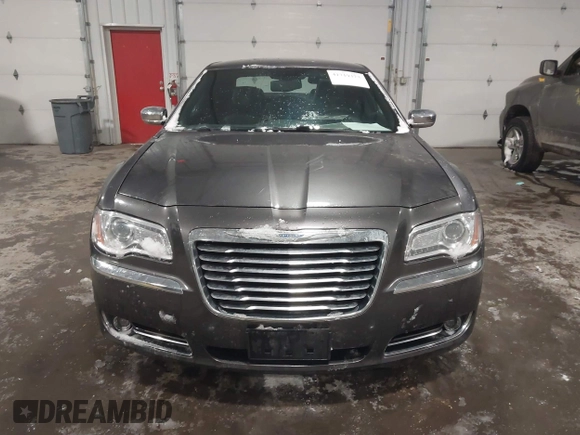 2014 Chrysler 300 C with VIN 2C3CCAKG8EH345577, listed as a IAAI auction lot 41719373 with 152,081 mi miles and . Bid and sale history available at carsss.com. Image 12.
