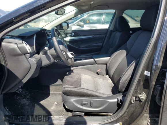 2017 Nissan Maxima SV with VIN 1N4AA6AP1HC392292, listed as a Copart auction lot 52159345 with 87,513 mi miles and Salvage Title. Bid and sale history available at carsss.com. Image 7.
