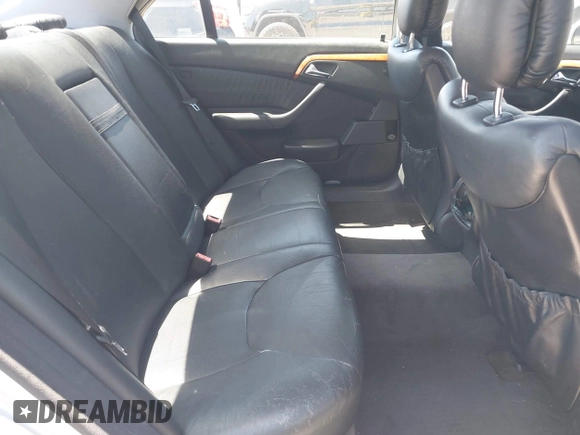 2000 Mercedes-Benz S 320/430/500 with VIN WDBNG70J3YA053038, listed as a IAAI auction lot 42043673 with 133,620 mi miles and . Bid and sale history available at DreamBid. Image 8.