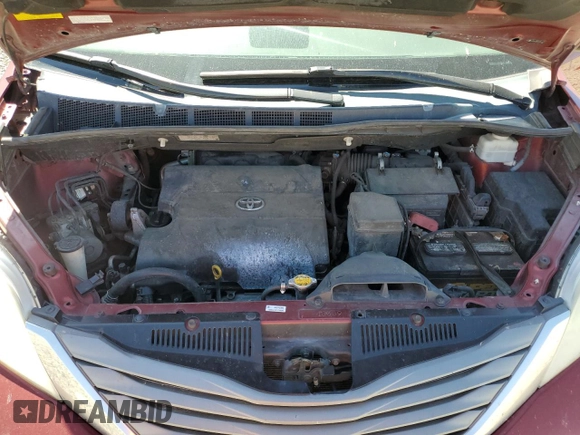 2012 Toyota Sienna XLE with VIN 5TDDK3DC0CS041425, listed as a Copart auction lot 60286305 with 214,634 mi miles and Salvage title. Bid and sale history available at DreamBid. Image 12.