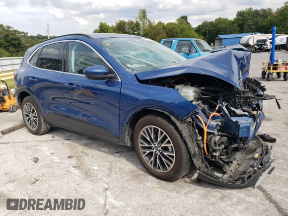 2022 Ford Escape Titanium Plug-In Hybrid with VIN 1FMCU0LZXNUA86733, listed as a Copart auction lot 70431164 with 29,311 mi miles and Salvage title. Bid and sale history available at DreamBid. Image 4.