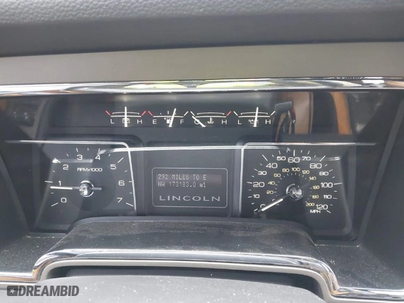 2012 Lincoln Navigator with VIN 5LMJJ2J50CEL05439, listed as a IAAI auction lot 41516644 with 173,183 mi miles. Bid and sale history available at carsss.com. Image 7.