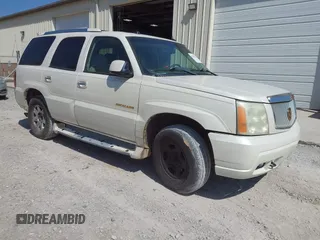 2004 Cadillac Escalade z VIN 1GYEC63T64R231552, wystawiony jako IAAI lot #41795159 z przebiegiem 275 728 mil mil oraz . Historia ofert i sprzedaży dostępna na DreamBid. Obrazek 1.