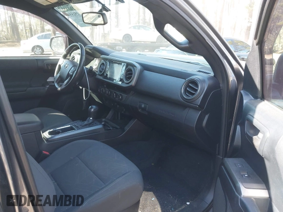 2016 Toyota Tacoma SR with VIN 5TFCZ5AN5GX045267, listed as a IAAI auction lot 41151555 with 162,882 mi miles. Bid and sale history available at carsss.com. Image 5.
