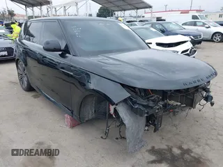 2024 Land Rover Range Rover Sport Dynamic SE z VIN SAL1L9FU7RA174142, wystawiony jako IAAI lot #42199323 z przebiegiem 5 974 mil mil oraz . Historia ofert i sprzedaży dostępna na DreamBid. Obrazek 1.