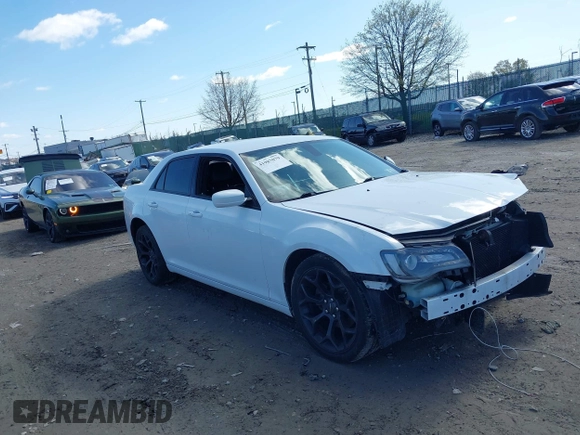 2019 Chrysler 300 S z VIN 2C3CCABG6KH659109, wystawiony jako IAAI lot #41987079 z przebiegiem Nie podano mil oraz . Historia ofert i sprzedaży dostępna na DreamBid. Obrazek 1.