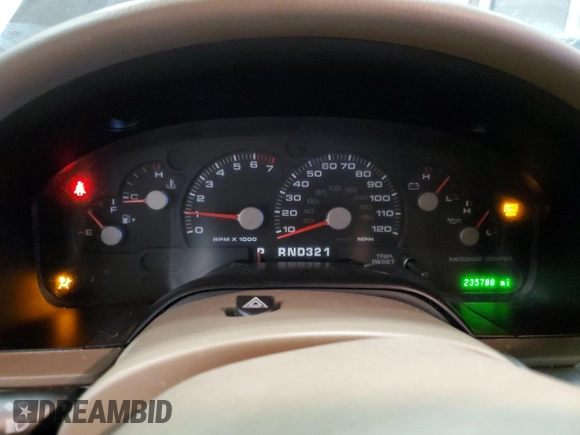 2005 Ford Explorer Eddie Bauer with VIN 1FMDU74KX5UB21804, listed as a Copart auction lot 71235234 with 235,788 mi miles and Clean title. Bid and sale history available at DreamBid. Image 9.