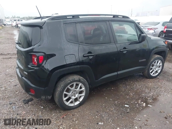 2022 Jeep Renegade Latitude with VIN ZACNJDB14NPN48047, listed as a IAAI auction lot 42494403 with 42,598 mi miles and . Bid and sale history available at DreamBid. Image 4.