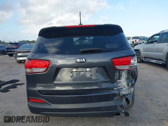 2017 Kia Sorento LX with VIN 5XYPG4A34HG295846, listed as a IAAI auction lot 41712005 with 87,069 mi miles. Bid and sale history available at carsss.com. Image 17.
