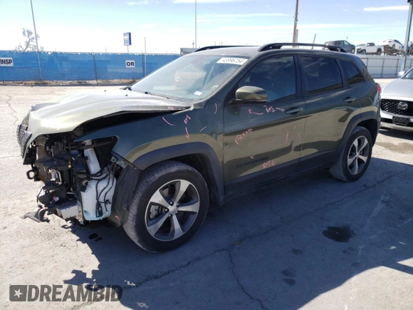 2020 Jeep Cherokee Latitude with VIN 1C4PJMCX9LD603991, listed as a Copart auction lot 43996754 with 38,327 mi miles. Bid and sale history available at carsss.com. Image 1.