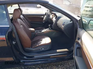 2013 Audi A5 Prestige z VIN WAUVFAFH6DN002171, wystawiony jako IAAI lot #41645193 z przebiegiem 74 054 mil mil oraz . Historia ofert i sprzedaży dostępna na DreamBid. Obrazek 5.