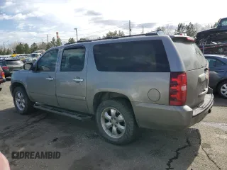 2008 Chevrolet Suburban LTZ with VIN 1GNFK16Y18R165402, listed as a Copart auction lot 47832565 with 184,399 mi miles and Salvage Title. Bid and sale history available at carsss.com. Image 2.