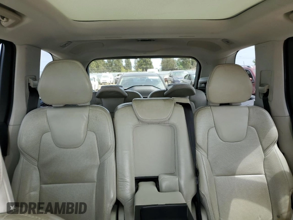 2016 Volvo XC90 T6 Inscription z VIN YV4A22PL4G1034535, wystawiony jako Copart lot #56227225 z przebiegiem 91 877 mil mil oraz Szkoda całkowita • Salvage title. Historia ofert i sprzedaży dostępna na DreamBid. Obrazek 10.