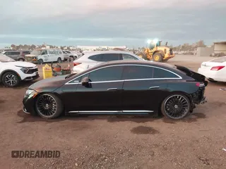 2024 Mercedes-Benz EQE 350+ z VIN W1KEG2BBXRF056894, wystawiony jako IAAI lot #40993238 z przebiegiem 7051 mil mil oraz . Historia ofert i sprzedaży dostępna na DreamBid. Obrazek 15.