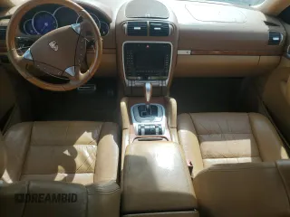 2005 Porsche Cayenne Turbo z VIN WP1AC29PX5LA90026, wystawiony jako Copart lot #60720935 z przebiegiem Nie podano mil oraz Czysty tytuł • Clean title. Historia ofert i sprzedaży dostępna na DreamBid. Obrazek 8.