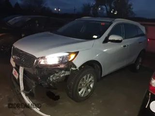 2018 Kia Sorento LX with VIN 5XYPG4A33JG346937, listed as a IAAI auction lot 40981792 with 80,590 mi miles. Bid and sale history available at carsss.com. Image 17.