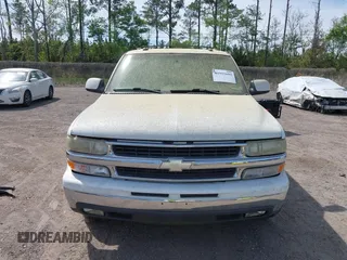 2003 Chevrolet Tahoe LS with VIN 1GNEC13ZX3R281468, listed as a IAAI auction lot 41911693 with 149,387 mi miles and . Bid and sale history available at DreamBid. Image 6.