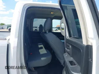 2020 Ram 1500 Tradesman z VIN 1C6RR6FG7LS114713, wystawiony jako IAAI lot #42227405 z przebiegiem 115 012 mil mil oraz . Historia ofert i sprzedaży dostępna na DreamBid. Obrazek 8.