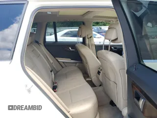2012 Mercedes-Benz GLK 350 z VIN WDCGG5GB8CF916662, wystawiony jako Copart lot #58341475 z przebiegiem 192 273 mil mil oraz Szkody całkowita. Historia ofert i sprzedaży dostępna na DreamBid. Obrazek 11.