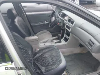 2001 Nissan Altima GXE with VIN 1N4DL01D31C141385, listed as a IAAI auction lot 41827462 with 238,355 mi miles. Bid and sale history available at carsss.com. Image 5.
