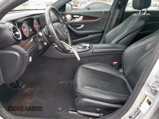 2017 Mercedes-Benz E 300 Luxury z VIN WDDZF4KB7HA057948, wystawiony jako Copart lot #55938655 z przebiegiem 97 828 mil mil oraz Szkoda całkowita • Salvage title. Historia ofert i sprzedaży dostępna na DreamBid. Obrazek 7.