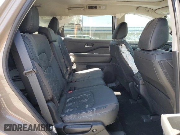 2024 Nissan Pathfinder Platinum with VIN 5N1DR3DG5RC287469, listed as a Copart auction lot 58971765 with 1,812 mi miles and Salvage title. Bid and sale history available at DreamBid. Image 11.