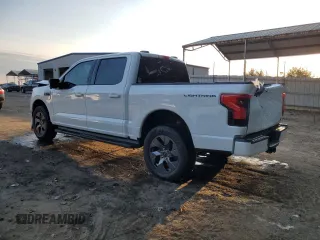 2024 Ford F-150 Lightning Flash с VIN 1FT6W3L7XRWG07097, выставлен на аукционе Copart как лот 76047344 с пробегом 2 172 миль миль и Списание • Salvage title. История ставок и продаж доступна на DreamBid. Изображение 2.